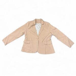 Elegant Women's Blazer in Soft Tan with Polka Dot Lining